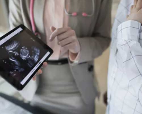 国内代怀孕价格表,詹姆斯加冕历史得分王比赛全场录像回放（詹姆斯几个得分王）